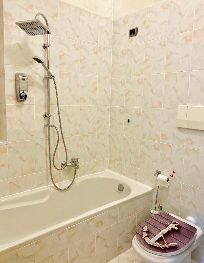 Suite Gaia Bari Exterior foto
